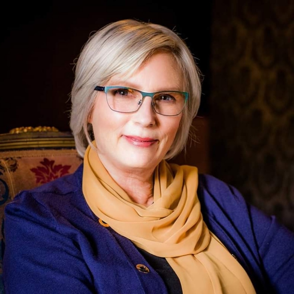 Meet your Posher, Karen